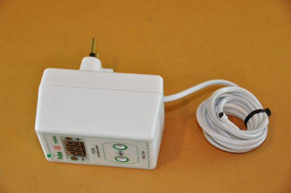 Цифровой терморегулятор Pulse (2 кВт) PT20N2 Датчик 1,5 м.
