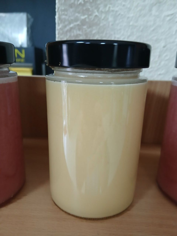 Крем-мед із сублімованим персиком